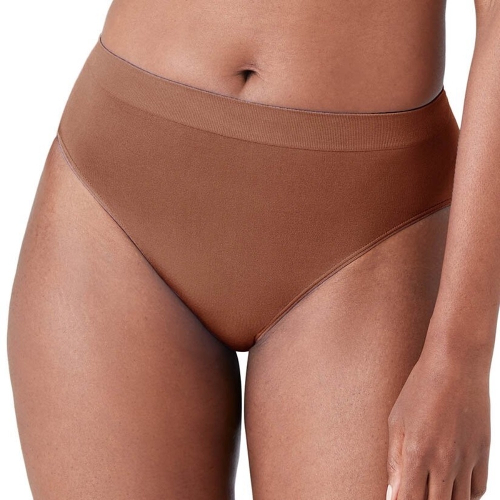 NEW Wacoal B-Smooth Seamless Hi-Cut Leg Brief Panty 834175 Clove Brown 251